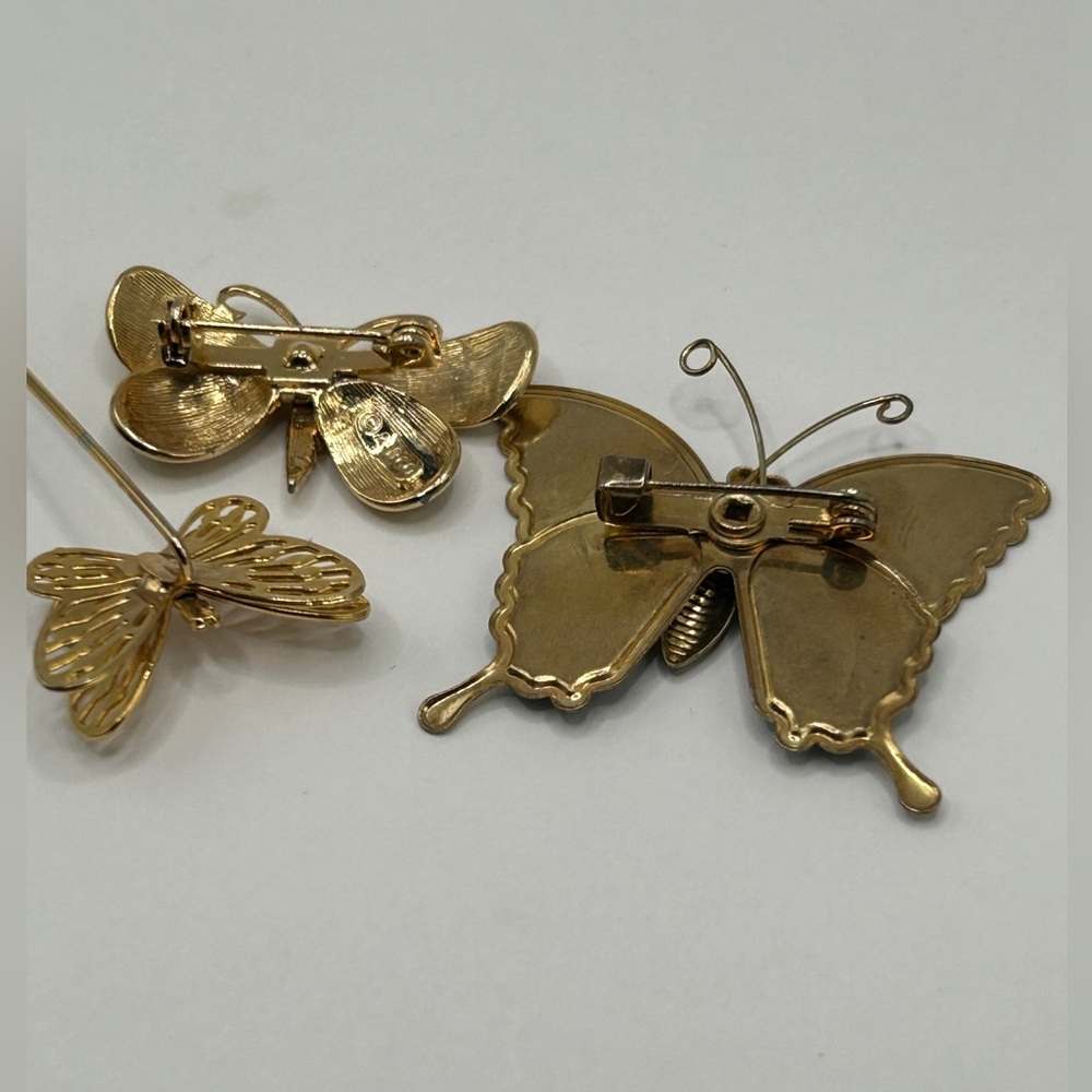 3 Lot Vintage Butterfly Brooch Set Gold Blue Pink Green Yellow​ - Picture 4 of 13